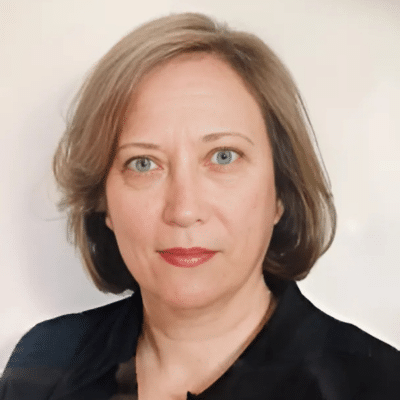 Vivian Khamis